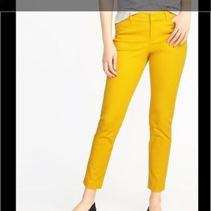 Mid-Rise Pixie Ankle Pants for Women